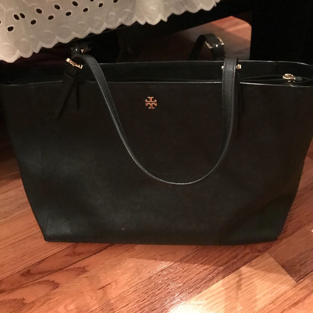 TORY BURCH TOTE PURSE!
